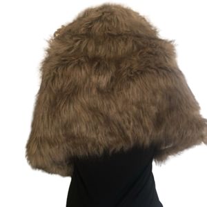 ‼️PRICE REDUCED ‼️Aukmla Faux Fur Stole Wrap